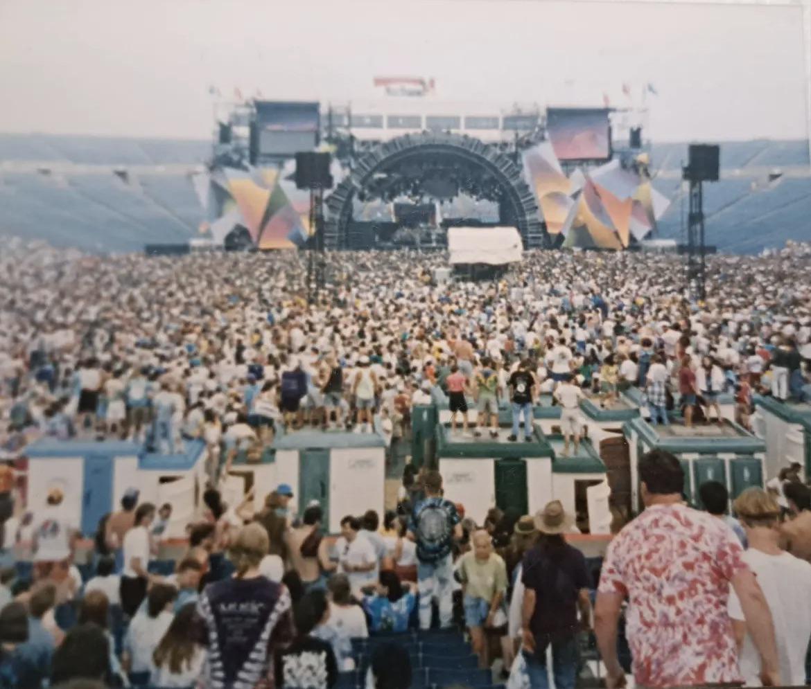 The Grateful Dead Live from June 6, 1992 at Rich Stadium in Orchard Park, NY is Don's Pick Tonight!